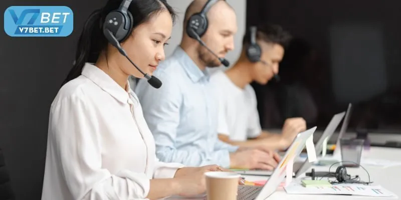 Phương thức liên hệ nhà cái V7bet khi cần hỗ trợ